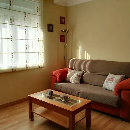 - Apartamento Centrico 2º Piso Apartamento Cedeira